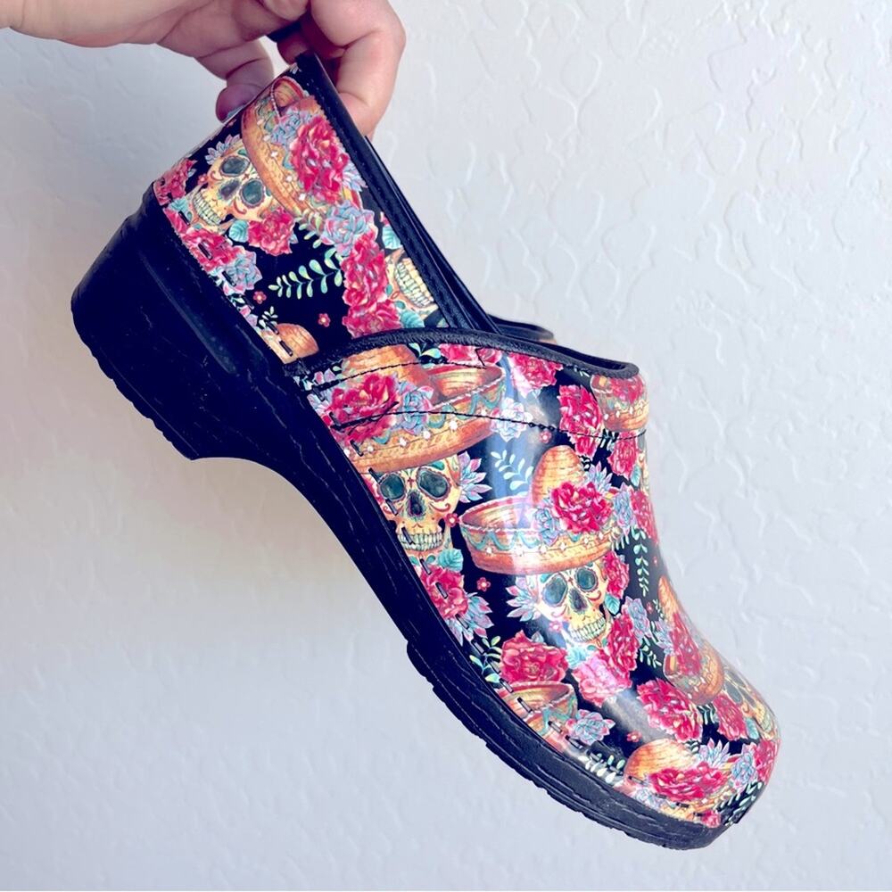 Bjork Swedish Comfort PRO VERA Limited Edition Sugar Skull Leather Clogs size 42